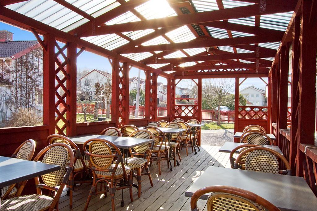 Hotell Mikaelsgarden Vårgårda Екстериор снимка