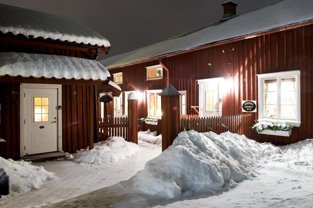 Hotell Mikaelsgarden Vårgårda Екстериор снимка
