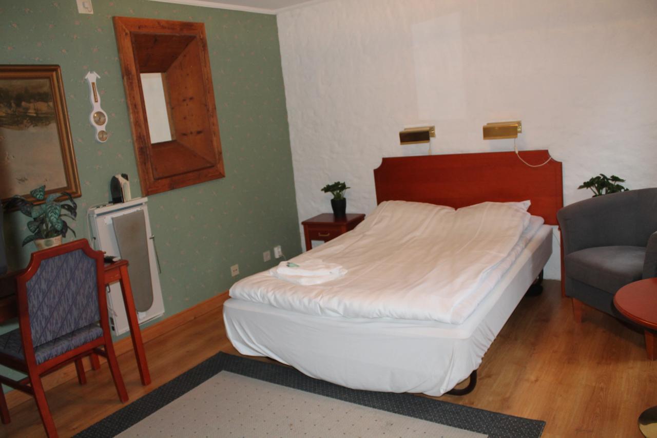 Hotell Mikaelsgarden Vårgårda Стая снимка