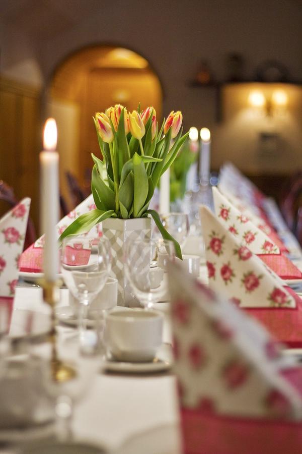 Hotell Mikaelsgarden Vårgårda Екстериор снимка